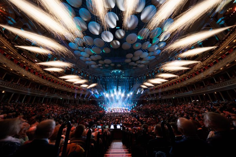 MFM24-CROWN-COPYRIGHT24-CARL-WARE-0345-scaled